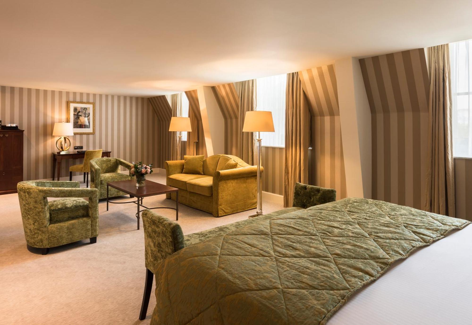 Deluxe Suite,1275305287:JPEG