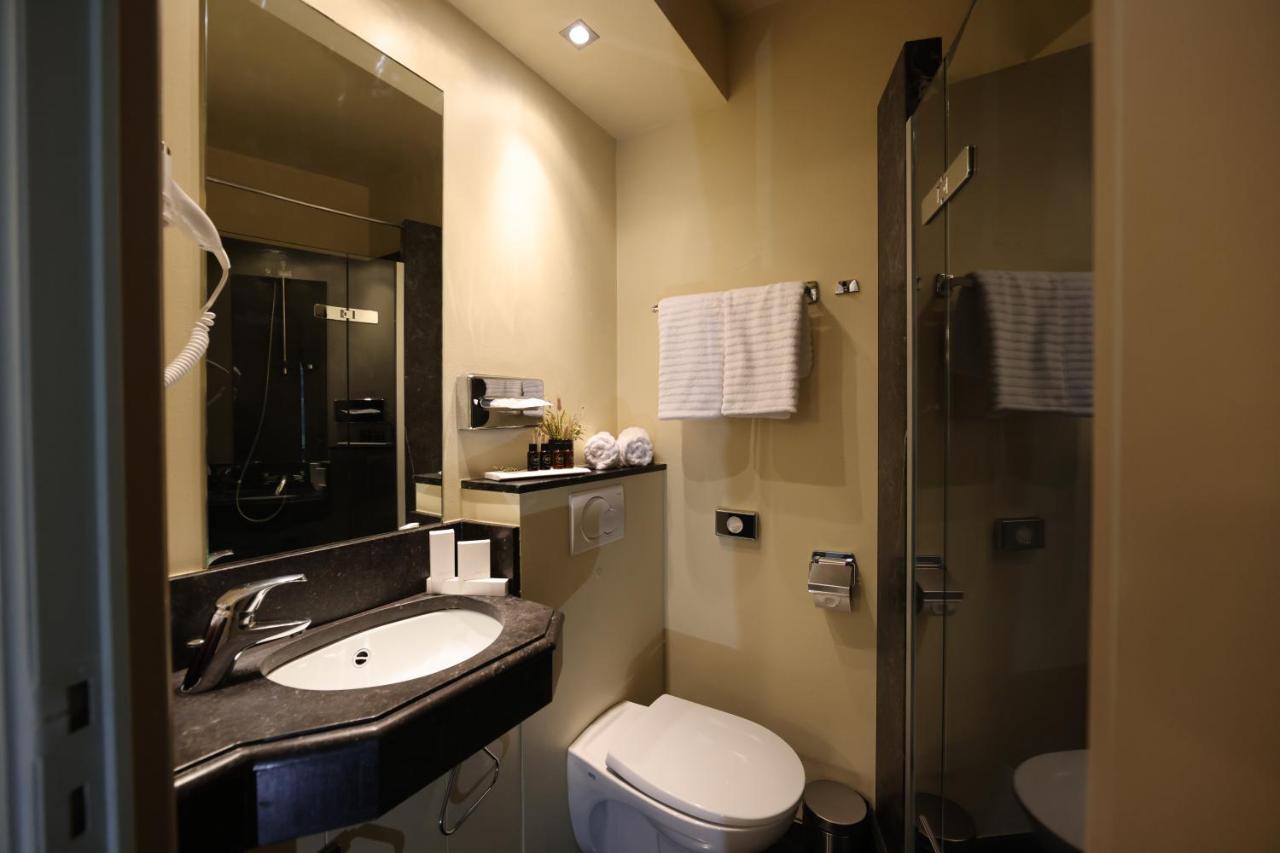Budget Double Room,1574744372:JPEG