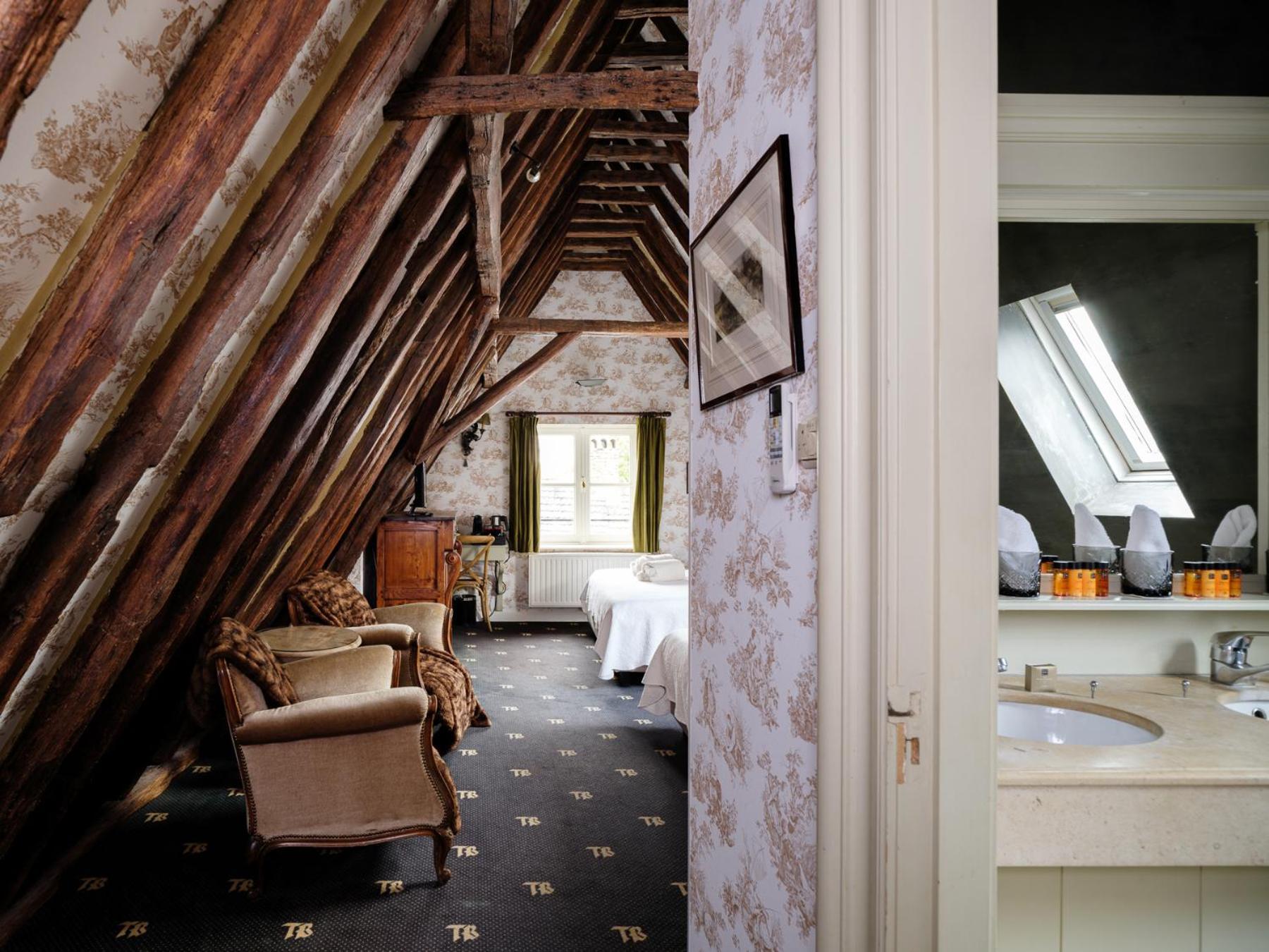Quadruple Room,1554192706:JPEG